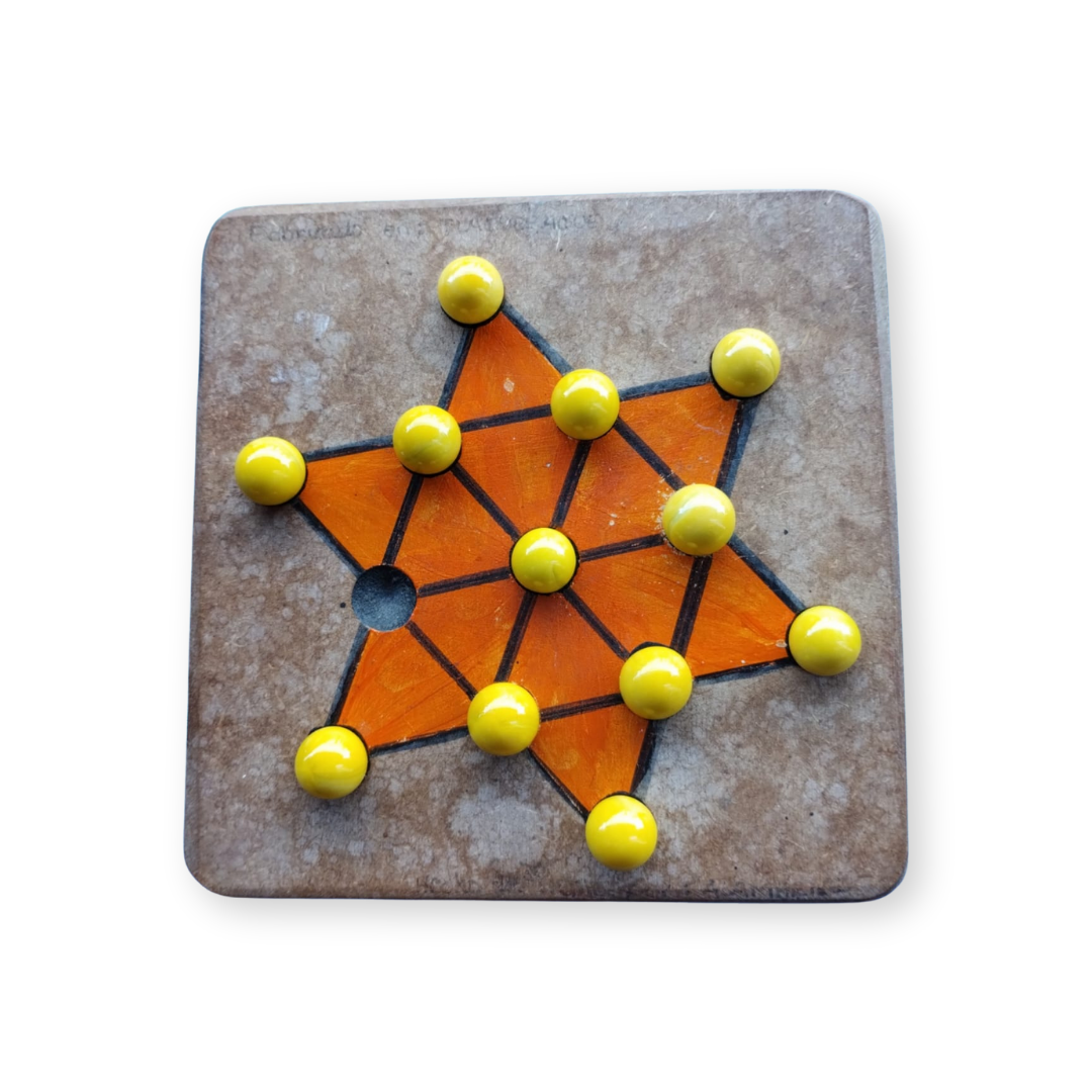 Juego de Mesa "El Solitario"